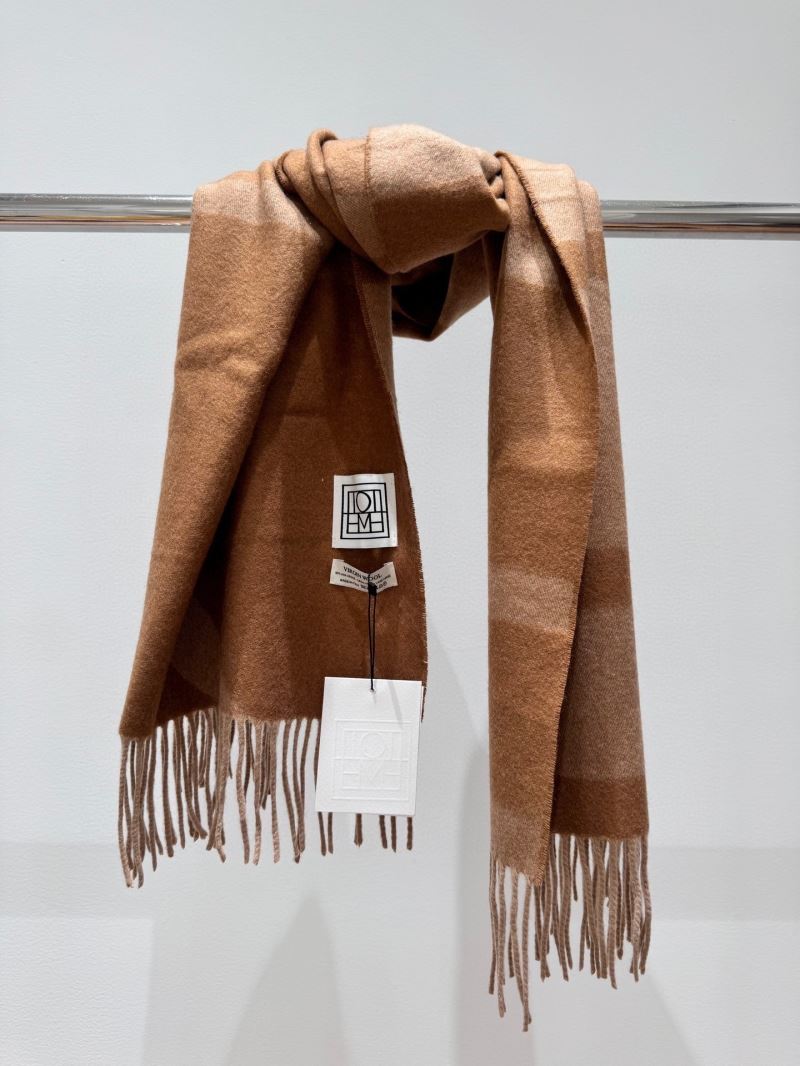 Toteme Scarf